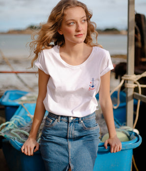 T-shirt femme "Maëlys" coton bio motif ancre sur le côté