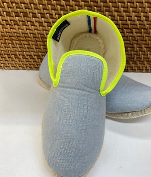 Paire de chaussons charentaises mixte "Guillec" en chambray et liseré fluo